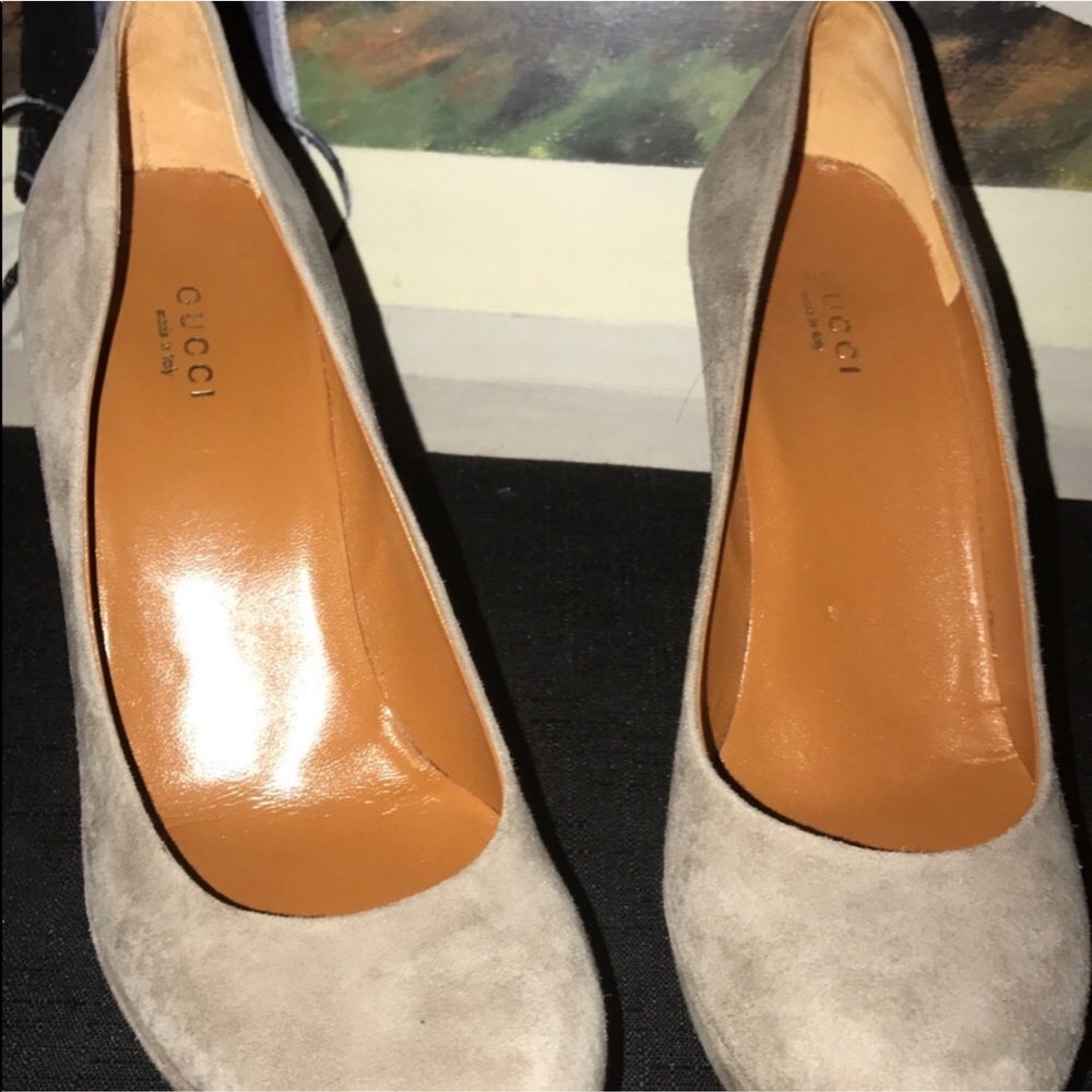 Gray Gucci Scamosciato Pump Platforms Size 9 - Picture 2 of 6